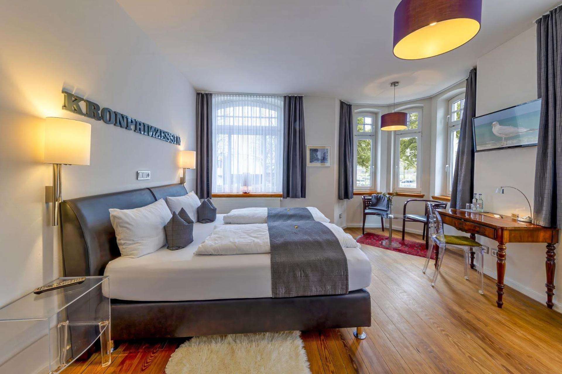 Designhotel 1690 & Apartments เรนด์สบูร์ก ภายนอก รูปภาพ