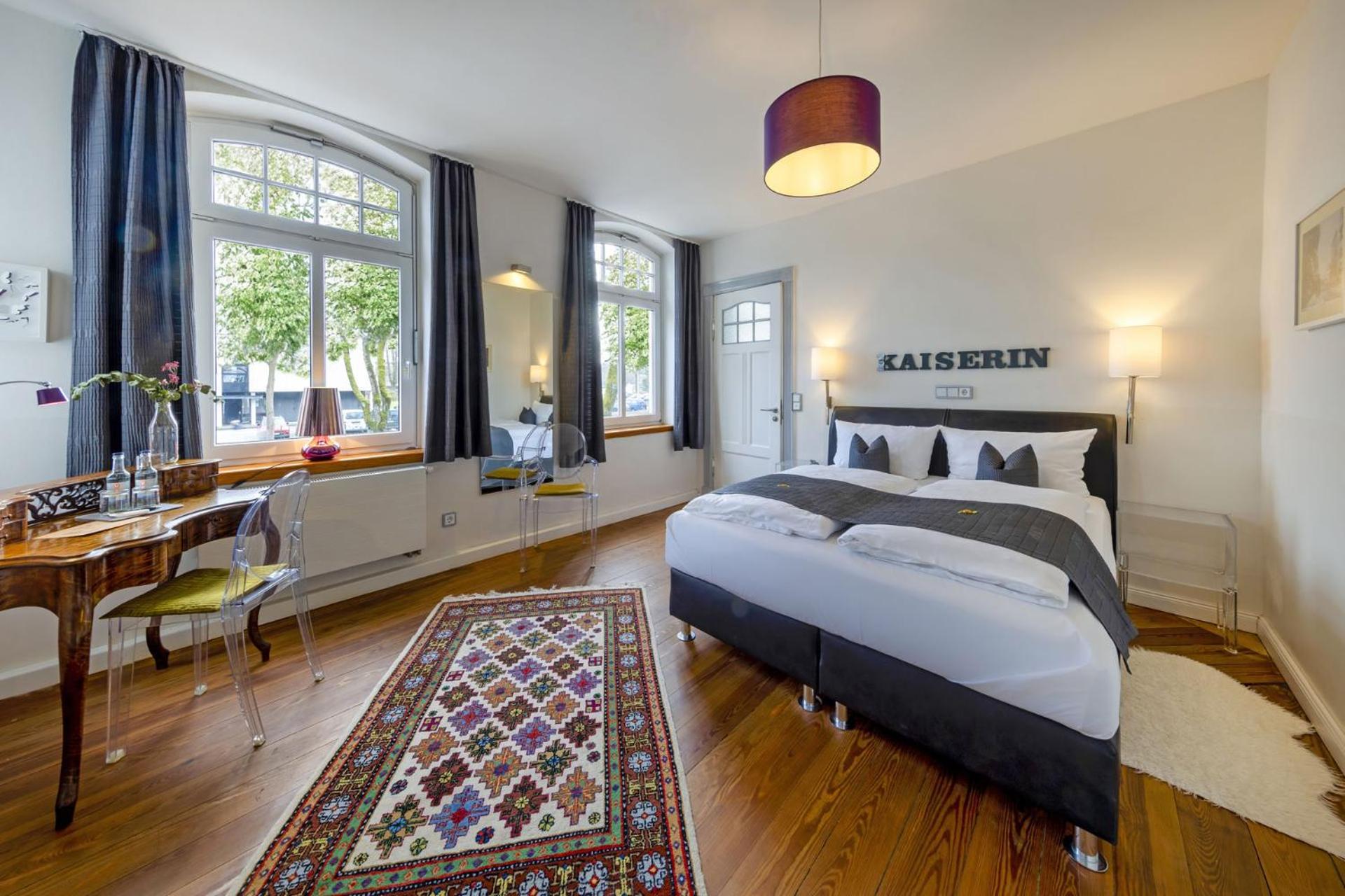 Designhotel 1690 & Apartments เรนด์สบูร์ก ภายนอก รูปภาพ
